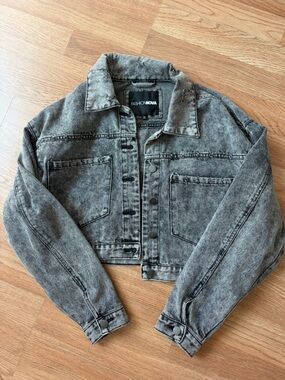 Fashion Nova Cropped Washed Gray Denim Jacket
